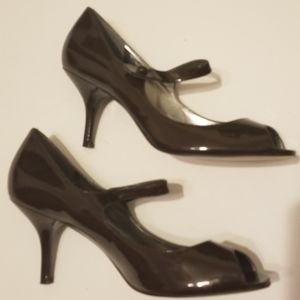 Marc Fisher Womens Heels Size 10